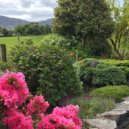 ベッド・アンド・ブレックファスト Laburnum 4*