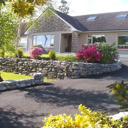 ベッド・アンド・ブレックファスト Laburnum 4*